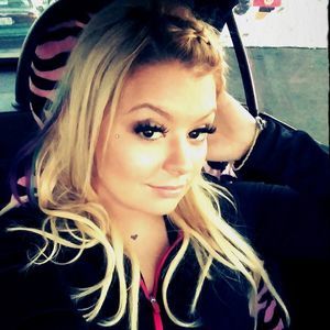 Meet your Posher, Whitney